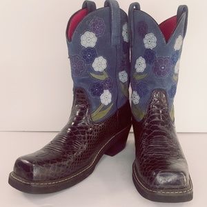 Women cowboy boots size 10 flower blue black